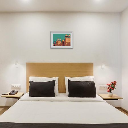 Townhouse Rajdhani Residency Sururnagar Exterior photo